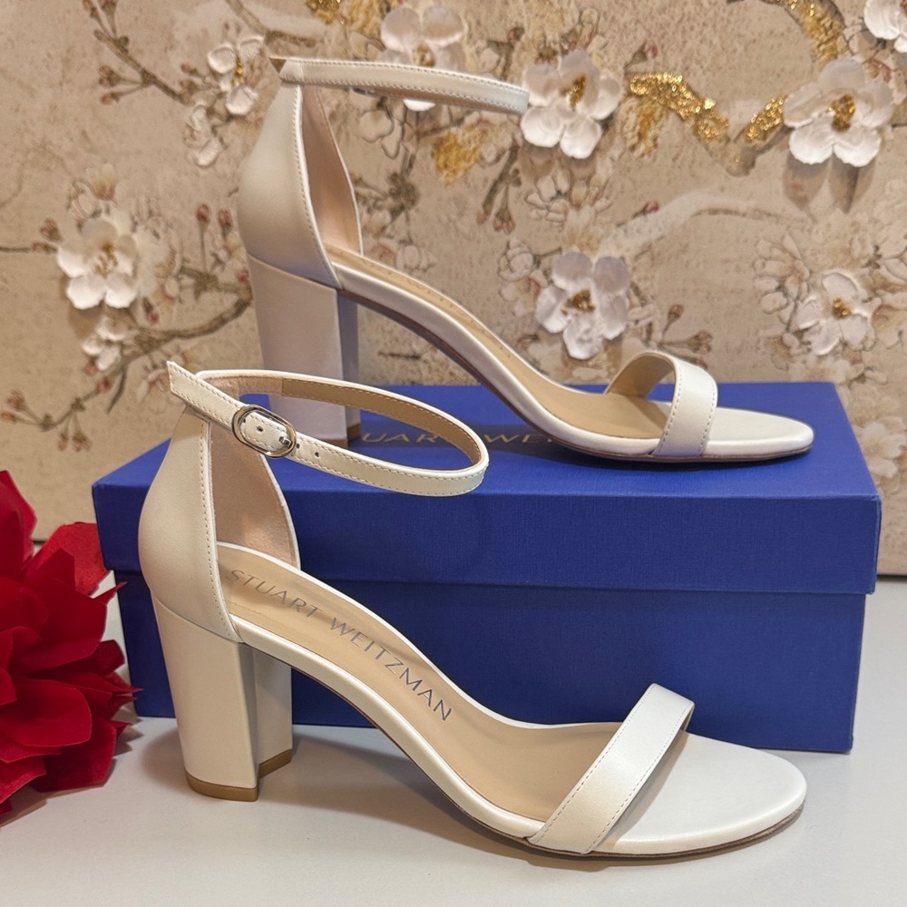 Stuart Weitzman Nearlynude White Heel Sandals size 7.5